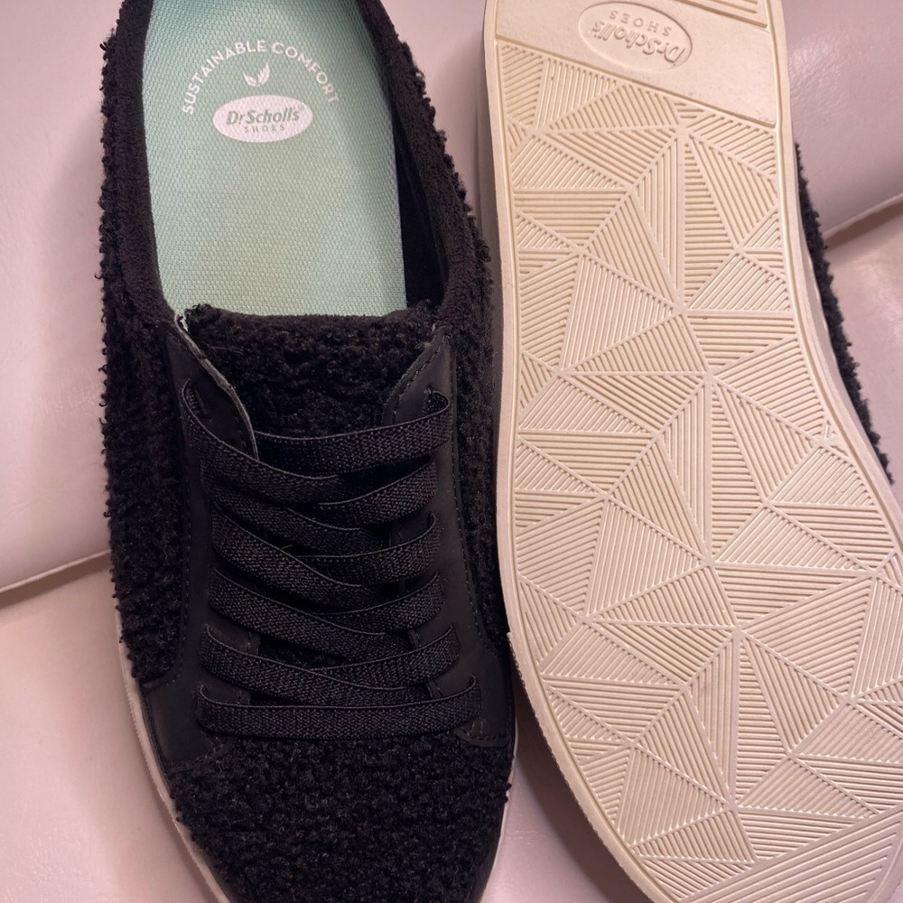 Dr. Scholl's Black and White Women's Shoes - Picture 3 of 5